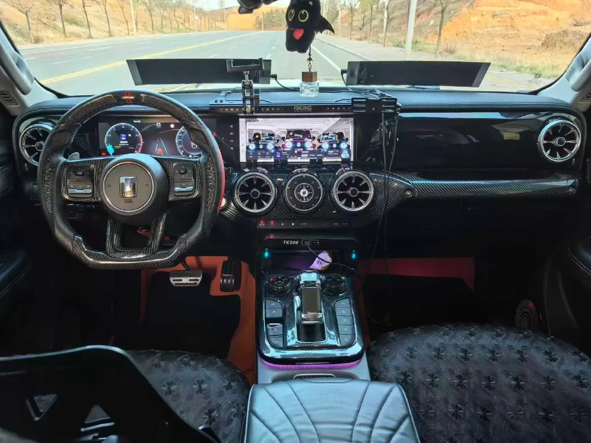 2022 Tank 300 2.0T 227HP L4 8AT,autocango,china used car exporter,china ev exporter,chinese used car exporter,chinese used ev exporter