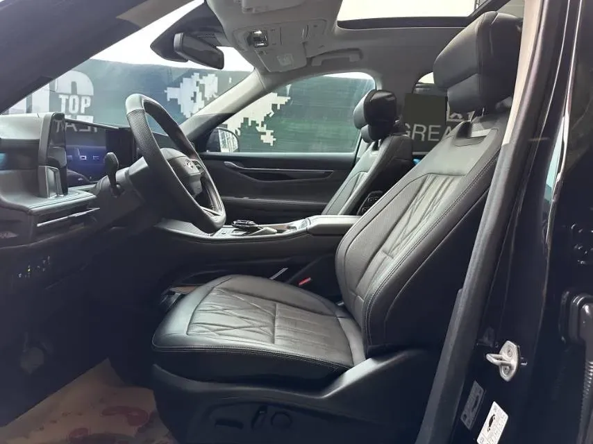 2025 Ford Edge 2.0T 252HP L4 8AT,autocango,china used car exporter,china ev exporter,chinese used car exporter,chinese used ev exporter