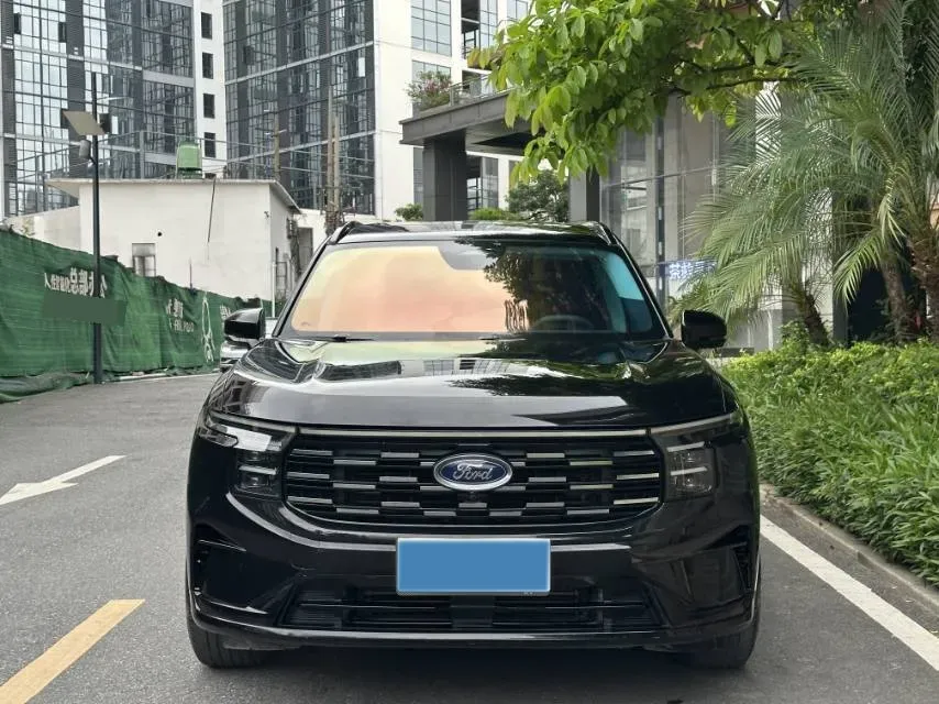 2025 Ford Edge 2.0T 252HP L4 8AT,autocango,china used car exporter,china ev exporter,chinese used car exporter,chinese used ev exporter