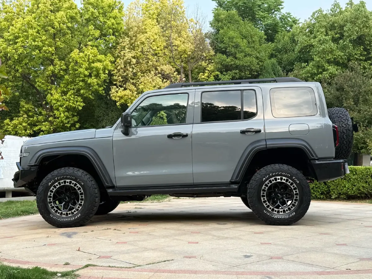 2021 Tank 300 2.0T 227HP L4 8AT,autocango,china used car exporter,china ev exporter,chinese used car exporter,chinese used ev exporter