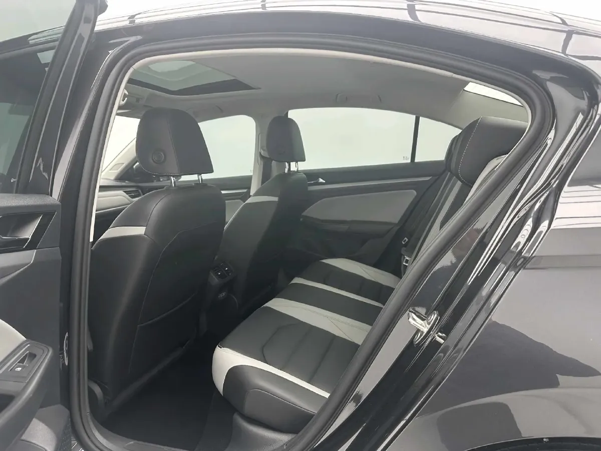 2023 Volkswagen Bora 1.4T 150HP L4 7DCT,autocango,china used car exporter,china ev exporter,chinese used car exporter,chinese used ev exporter