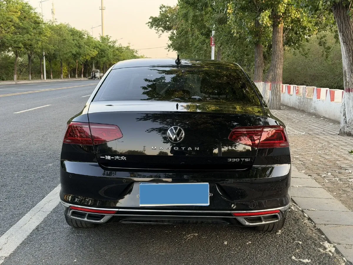 2024 Volkswagen Magotan 2.0T 186HP L4 7DCT,autocango,china used car exporter,china ev exporter,chinese used car exporter,chinese used ev exporter