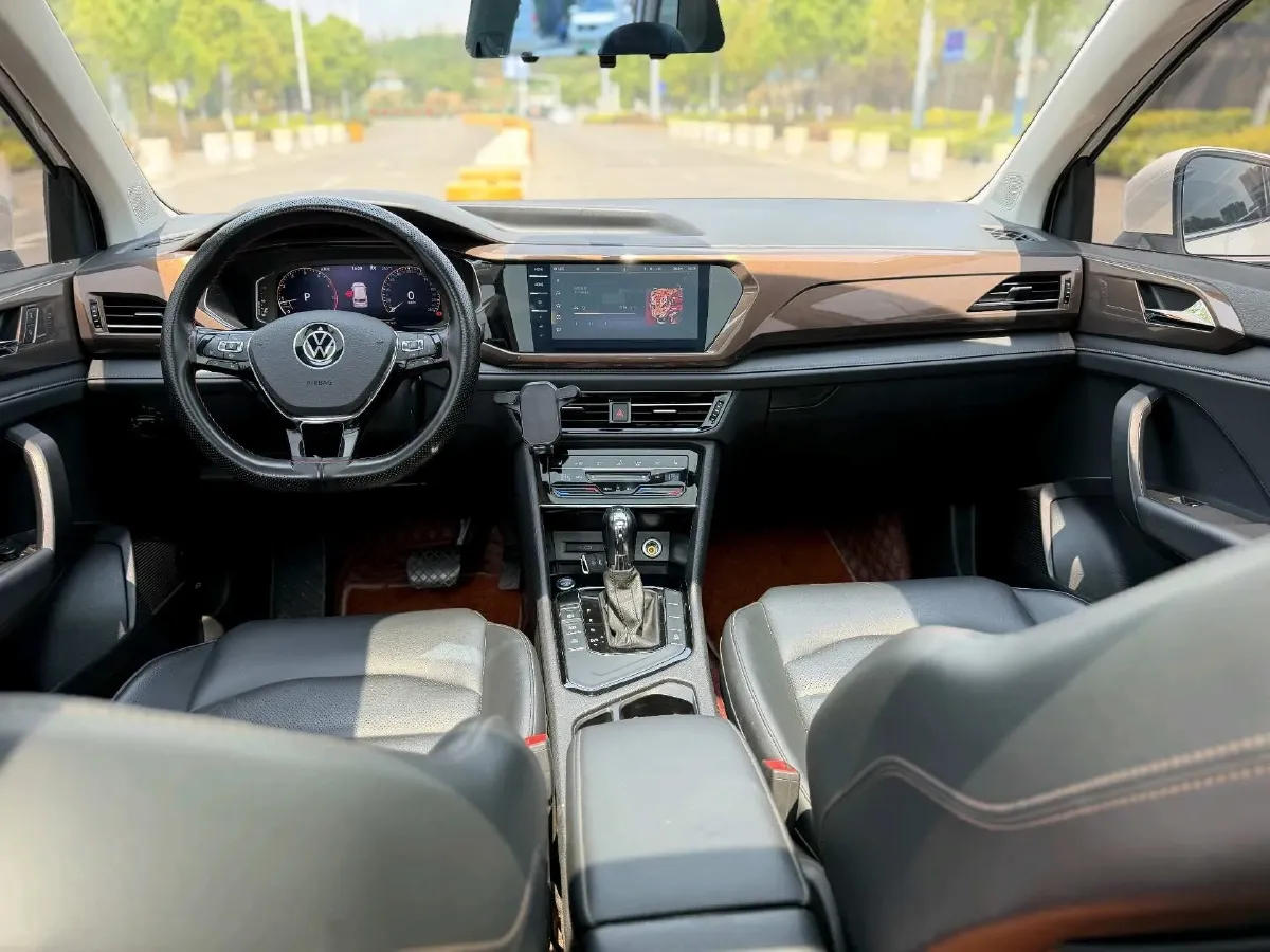 2022 Volkswagen Tharu 1.4T 150HP L4 7DCT,autocango,china used car exporter,china ev exporter,chinese used car exporter,chinese used ev exporter