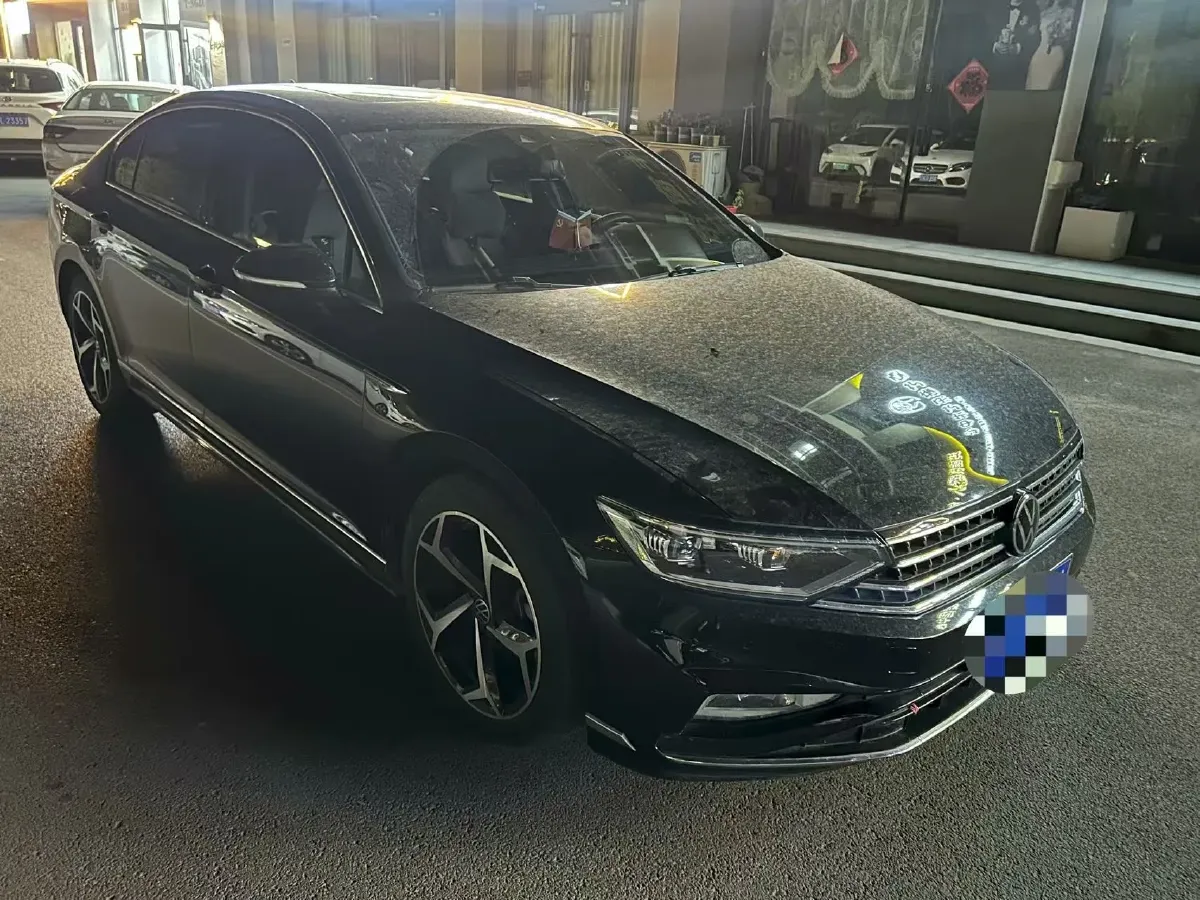 2023 Volkswagen Magotan 2.0T 186HP L4 7DCT,autocango,china used car exporter,china ev exporter,chinese used car exporter,chinese used ev exporter