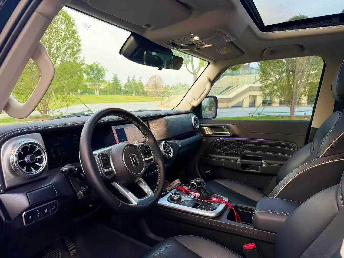 2023 Tank 300 2.0T 227HP L4 8AT,autocango,china used car exporter,china ev exporter,chinese used car exporter,chinese used ev exporter