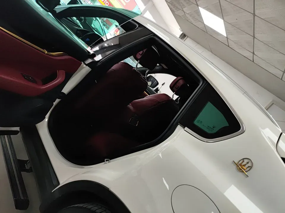 2018 Jaguar XJ 3.0T 340HP V6 8AT,autocango,china used car exporter,china ev exporter,chinese used car exporter,chinese used ev exporter