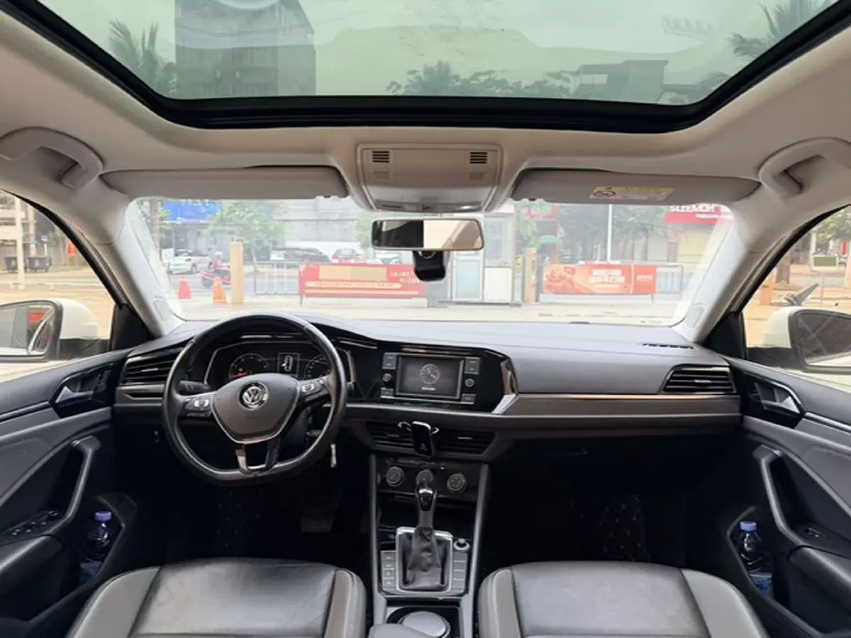 2019 Jeep Renegade 1.3T 173HP L4 7DCT,autocango,china used car exporter,china ev exporter,chinese used car exporter,chinese used ev exporter