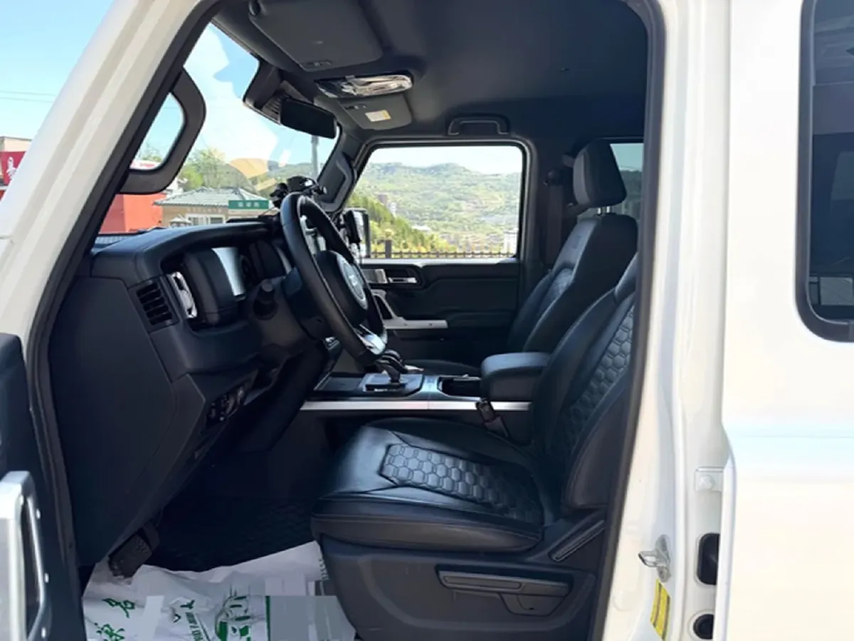 2024 212 212 T01 2.0T 252HP L4 8AT,autocango,china used car exporter,china ev exporter,chinese used car exporter,chinese used ev exporter