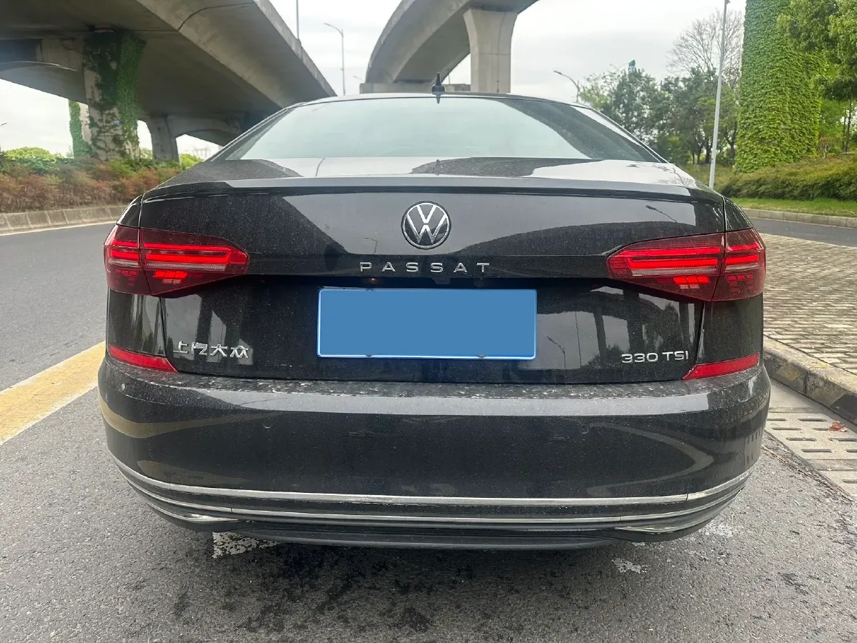 2021 Volkswagen Passat 2.0T 186HP L4 7DCT,autocango,china used car exporter,china ev exporter,chinese used car exporter,chinese used ev exporter