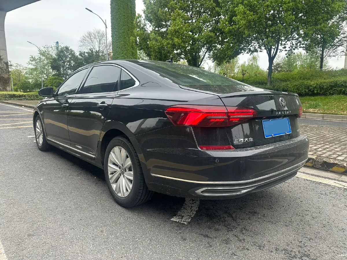 2021 Volkswagen Passat 2.0T 186HP L4 7DCT,autocango,china used car exporter,china ev exporter,chinese used car exporter,chinese used ev exporter
