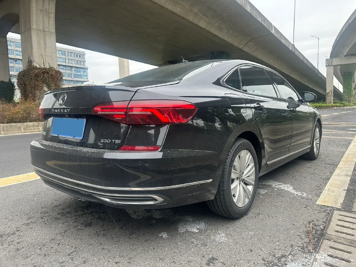 2021 Volkswagen Passat 2.0T 186HP L4 7DCT,autocango,china used car exporter,china ev exporter,chinese used car exporter,chinese used ev exporter