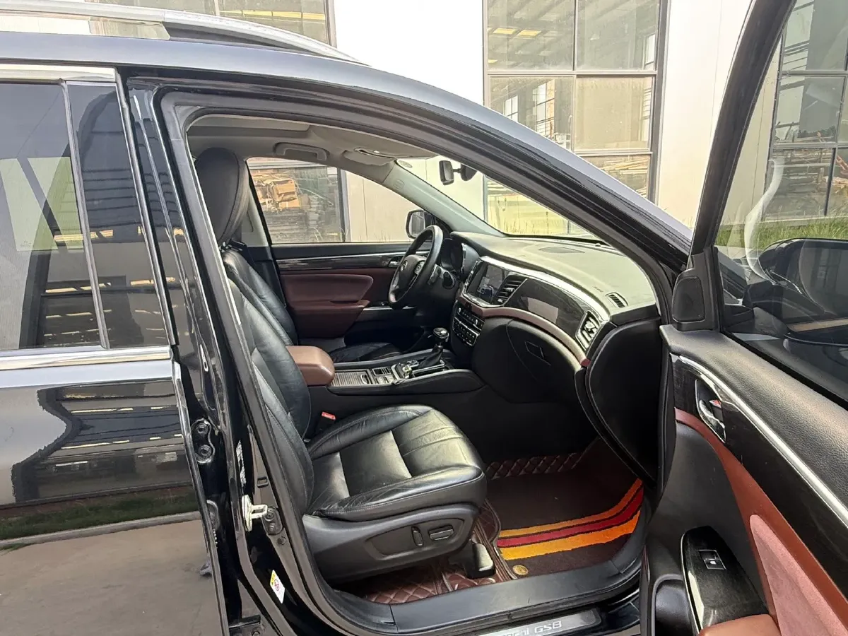 2017 GAC Trumpchi GS8 2.0T 201HP L4 6AT,autocango,china used car exporter,china ev exporter,chinese used car exporter,chinese used ev exporter