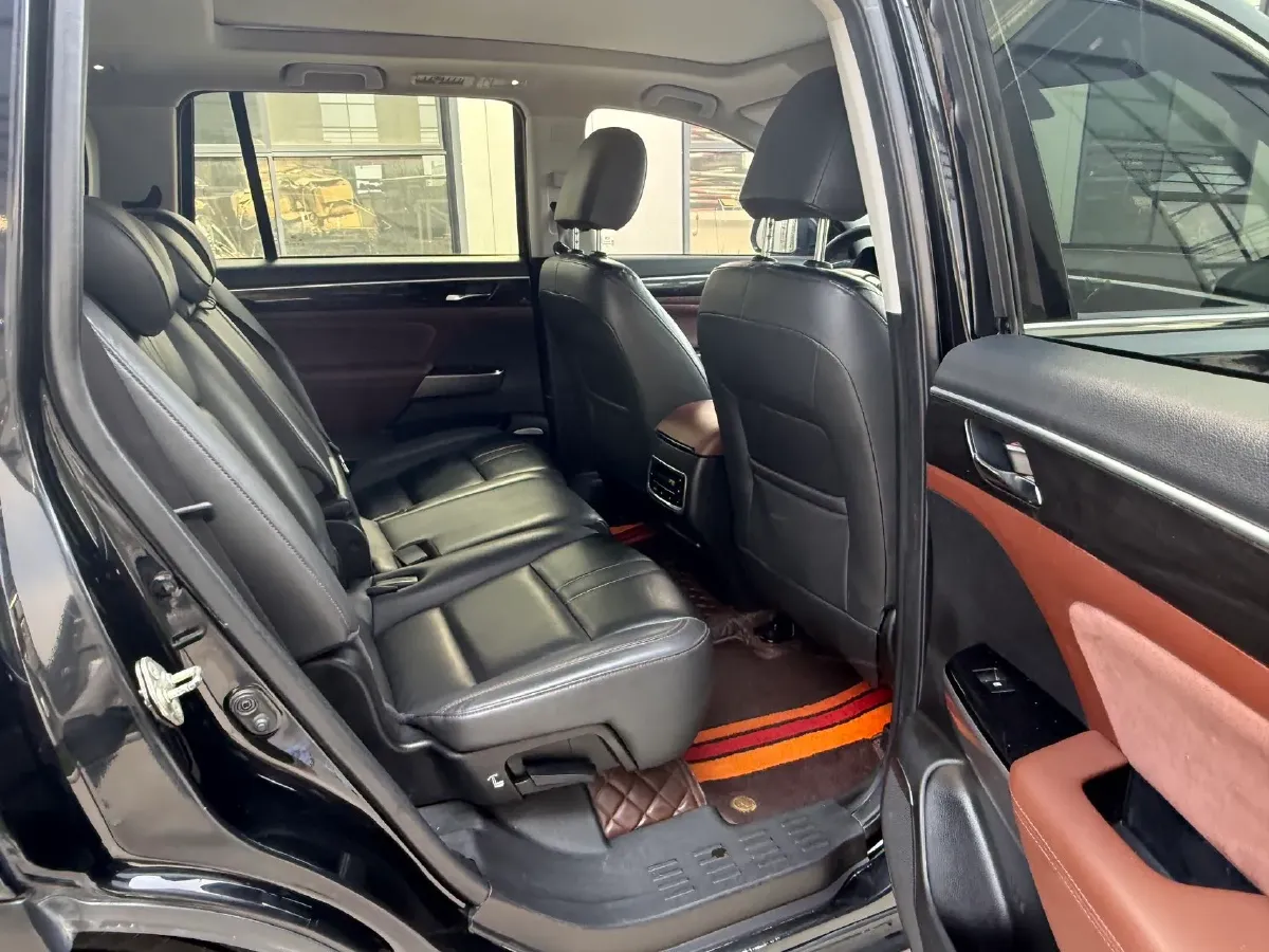 2017 GAC Trumpchi GS8 2.0T 201HP L4 6AT,autocango,china used car exporter,china ev exporter,chinese used car exporter,chinese used ev exporter