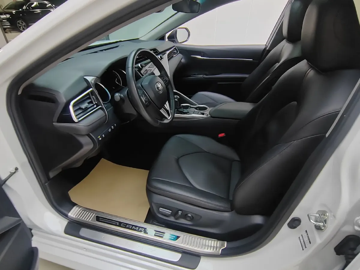 2019 Toyota Camry 2.0L 178HP L4 CVT,autocango,china used car exporter,china ev exporter,chinese used car exporter,chinese used ev exporter