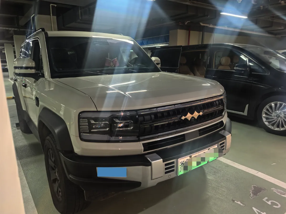 2023 FangChengBao Bao 5 1.5T 194HP L4 E-CVT PHEV 31.8KWH,autocango,china used car exporter,china ev exporter,chinese used car exporter,chinese used ev exporter