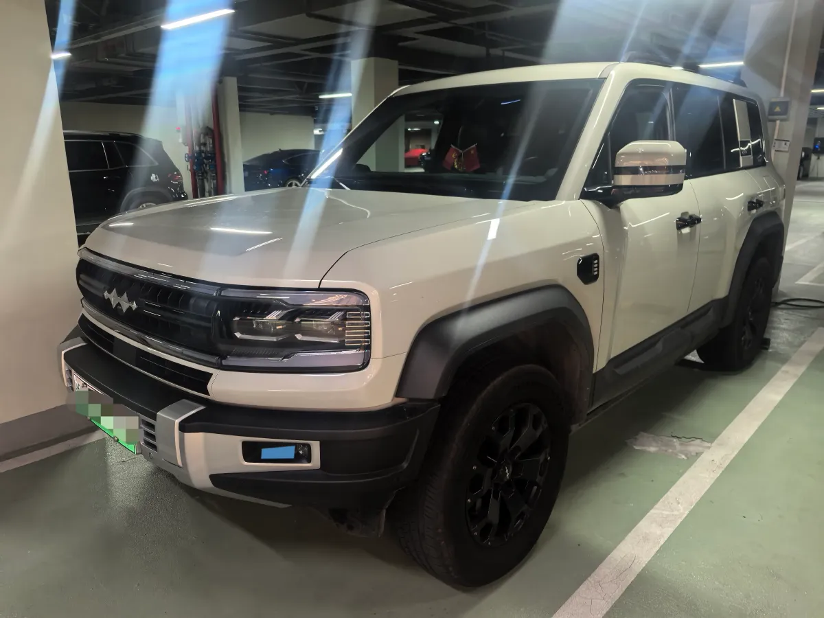 2023 FangChengBao Bao 5 1.5T 194HP L4 E-CVT PHEV 31.8KWH,autocango,china used car exporter,china ev exporter,chinese used car exporter,chinese used ev exporter