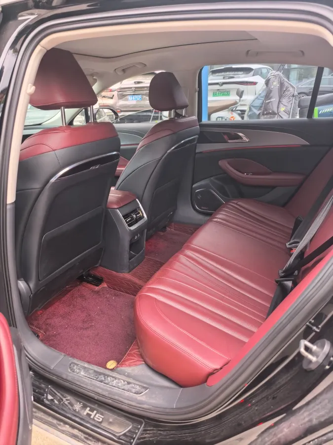 2024 HongQi H5 2.0T 224HP L4 8AT,autocango,china used car exporter,china ev exporter,chinese used car exporter,chinese used ev exporter