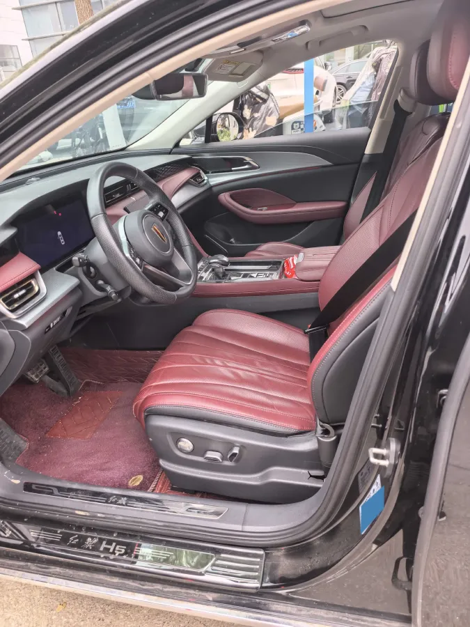 2024 HongQi H5 2.0T 224HP L4 8AT,autocango,china used car exporter,china ev exporter,chinese used car exporter,chinese used ev exporter