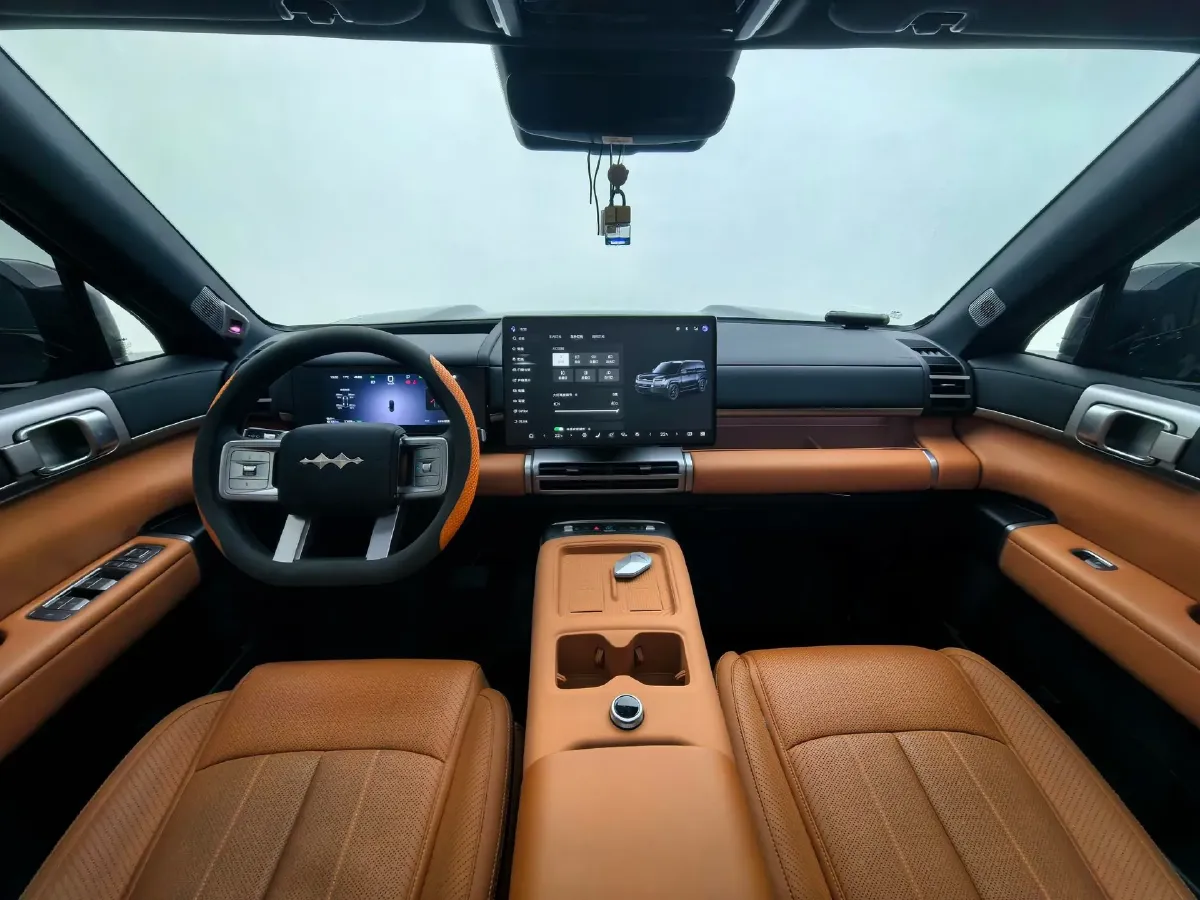 2025 FangChengBao Tai 7 1.5T 156HP L4 E-CVT PHEV,autocango,china used car exporter,china ev exporter,chinese used car exporter,chinese used ev exporter