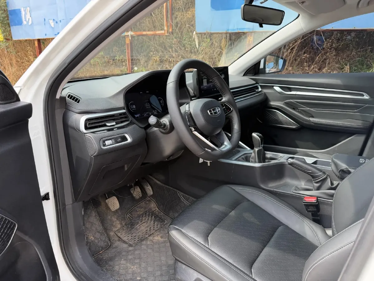 2022 Geely Emgrand 1.5L 114HP L4 5MT,autocango,china used car exporter,china ev exporter,chinese used car exporter,chinese used ev exporter