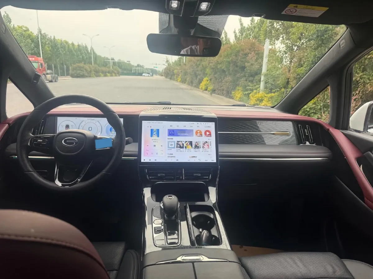 2023 GAC Trumpchi M8 2.0T 252HP L4 8AT,autocango,china used car exporter,china ev exporter,chinese used car exporter,chinese used ev exporter