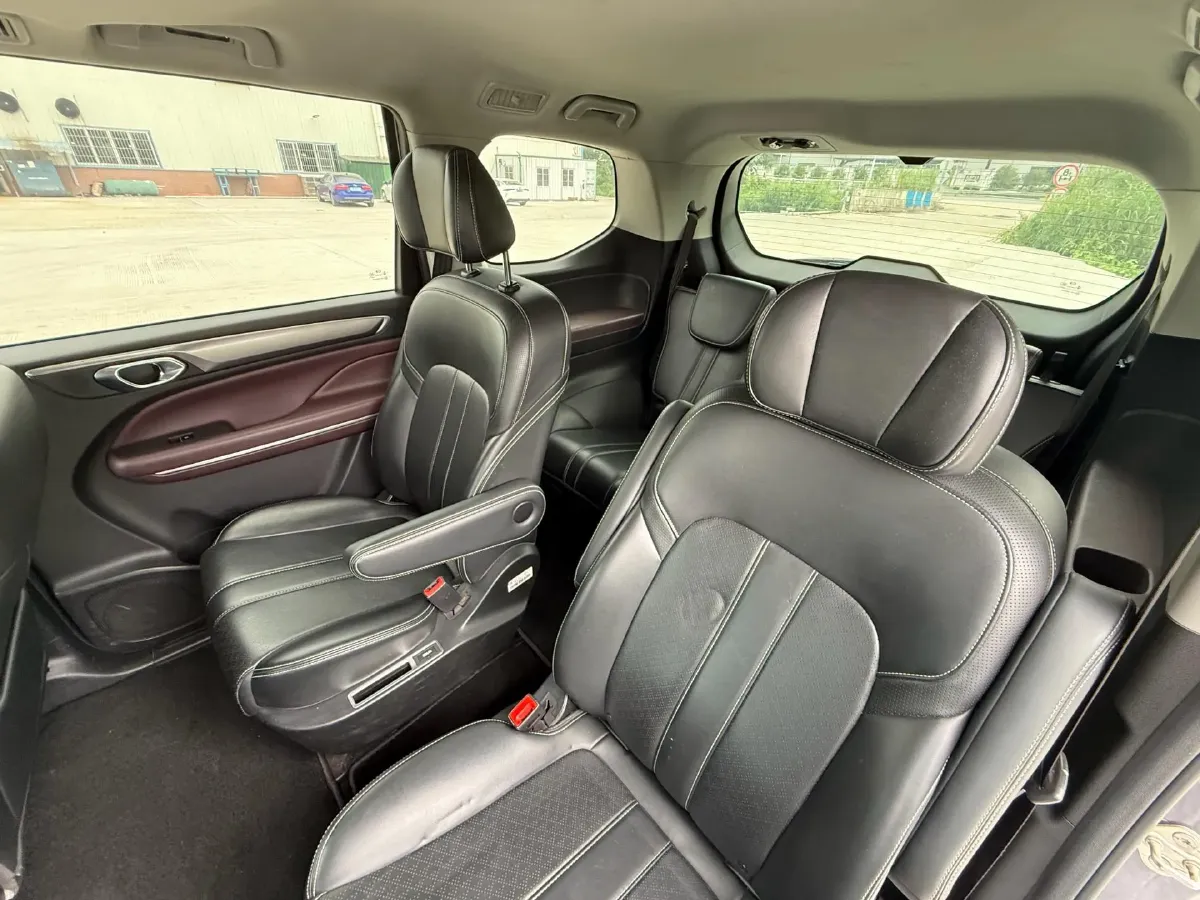 2021 GAC Trumpchi M6 1.5T 169HP L4 7DCT,autocango,china used car exporter,china ev exporter,chinese used car exporter,chinese used ev exporter