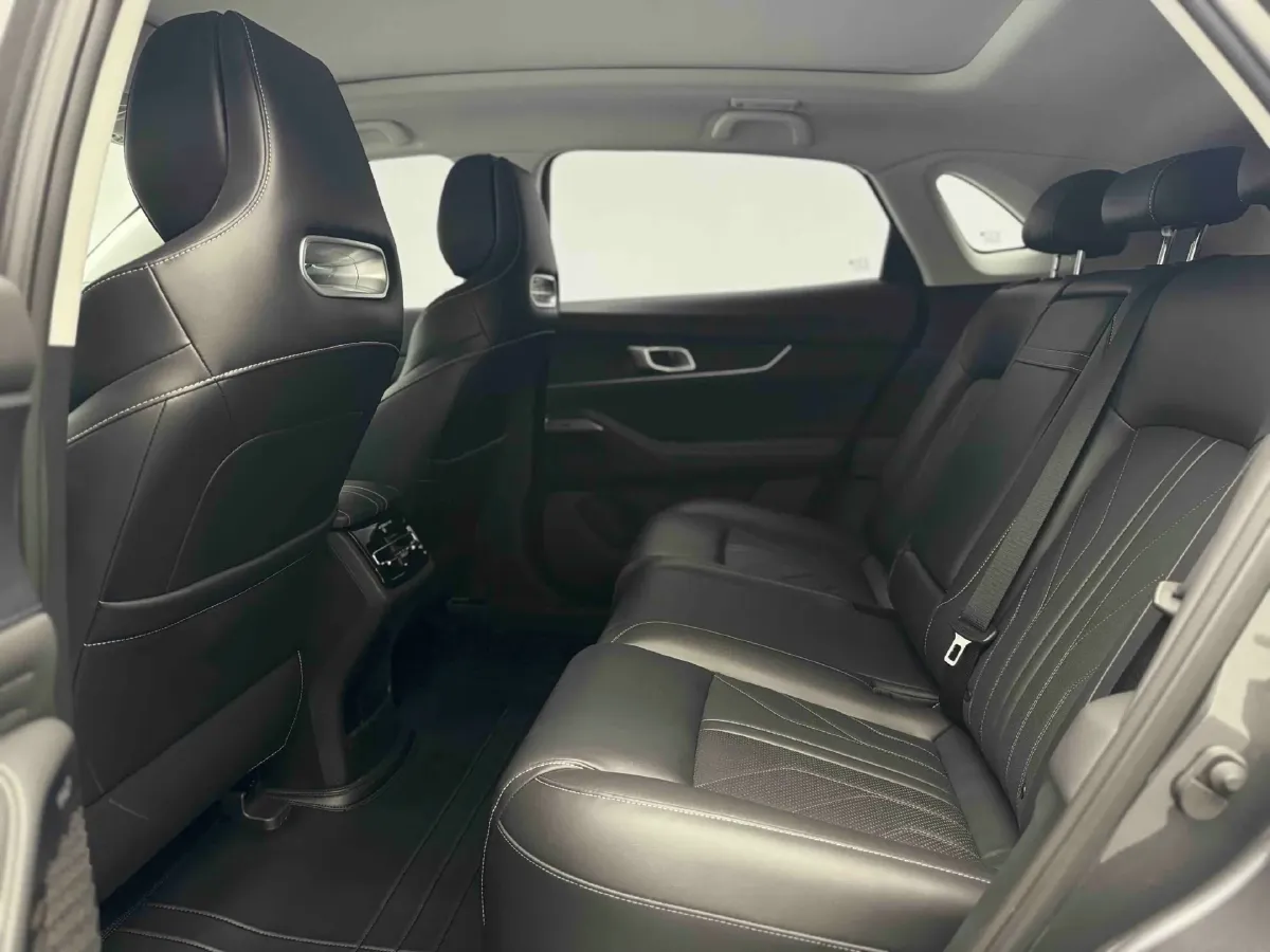 2023 ChangAn UNI-K 2.0T 233HP L4 8AT,autocango,china used car exporter,china ev exporter,chinese used car exporter,chinese used ev exporter