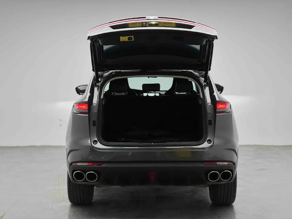 2023 ChangAn UNI-K 2.0T 233HP L4 8AT,autocango,china used car exporter,china ev exporter,chinese used car exporter,chinese used ev exporter