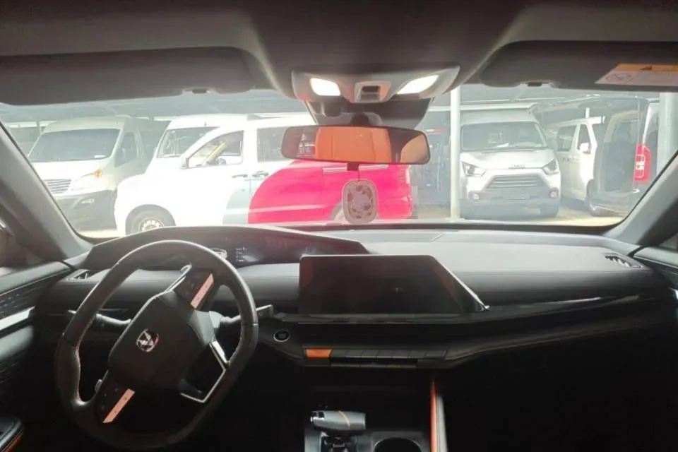 2022 ChangAn UNI-V 1.5T 188HP L4 7DCT,autocango,china used car exporter,china ev exporter,chinese used car exporter,chinese used ev exporter