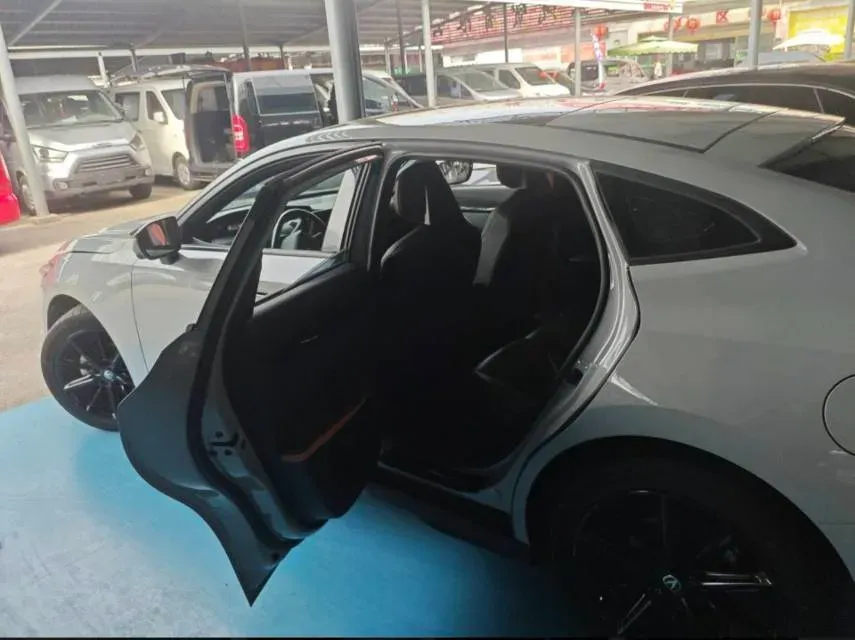 2022 ChangAn UNI-V 1.5T 188HP L4 7DCT,autocango,china used car exporter,china ev exporter,chinese used car exporter,chinese used ev exporter