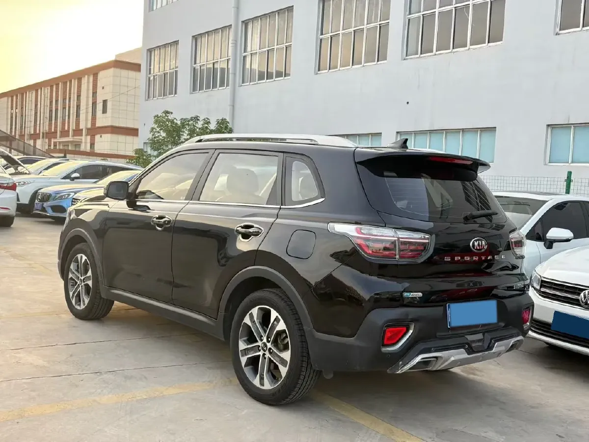 2018 Kia Sportage R 2.0L 160HP L4 6AT,autocango,china used car exporter,china ev exporter,chinese used car exporter,chinese used ev exporter