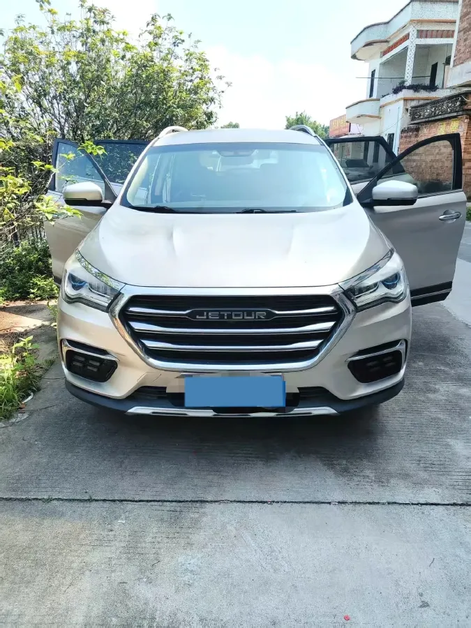 2019 Jetour X90 1.5T 147HP L4 6MT,autocango,china used car exporter,china ev exporter,chinese used car exporter,chinese used ev exporter