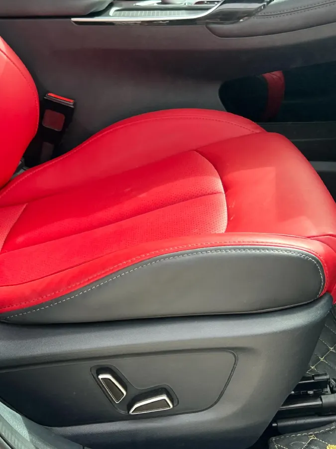 2020 ChangAn UNI-T 1.5T 180HP L4 7DCT,autocango,china used car exporter,china ev exporter,chinese used car exporter,chinese used ev exporter