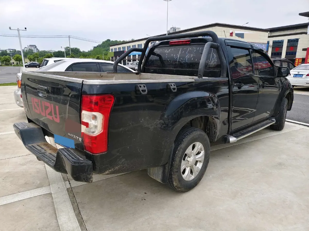 2023 Isuzu RE-MAX Jim 2.5T 143HP L4 6MT,autocango,china used car exporter,china ev exporter,chinese used car exporter,chinese used ev exporter