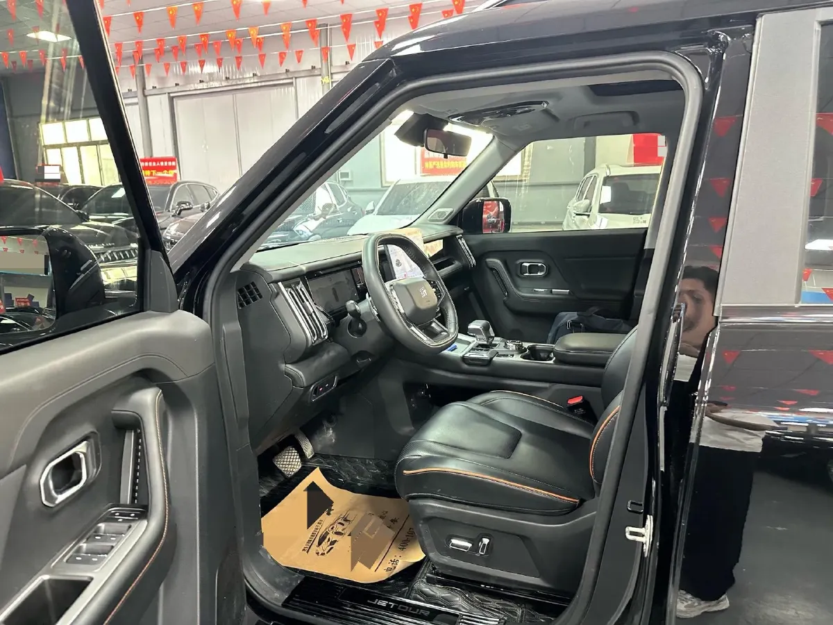 2025 Jetour DASHING 1.5T 184HP L4 7DCT,autocango,china used car exporter,china ev exporter,chinese used car exporter,chinese used ev exporter