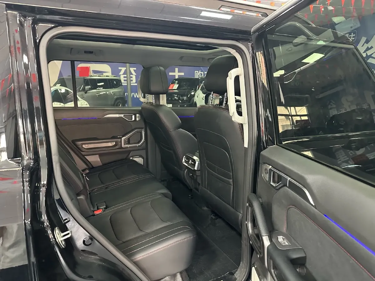 2025 Jetour Traveller 2.0T 254HP L4 8AT,autocango,china used car exporter,china ev exporter,chinese used car exporter,chinese used ev exporter