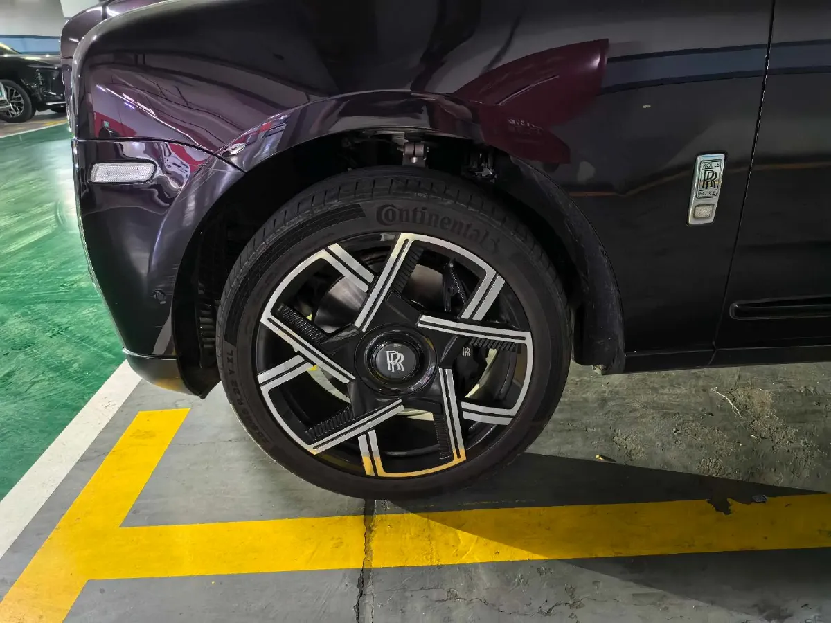 2018 Rolls-Royce Cullinan 6.7T 571HP V12 8AT,autocango,china used car exporter,china ev exporter,chinese used car exporter,chinese used ev exporter