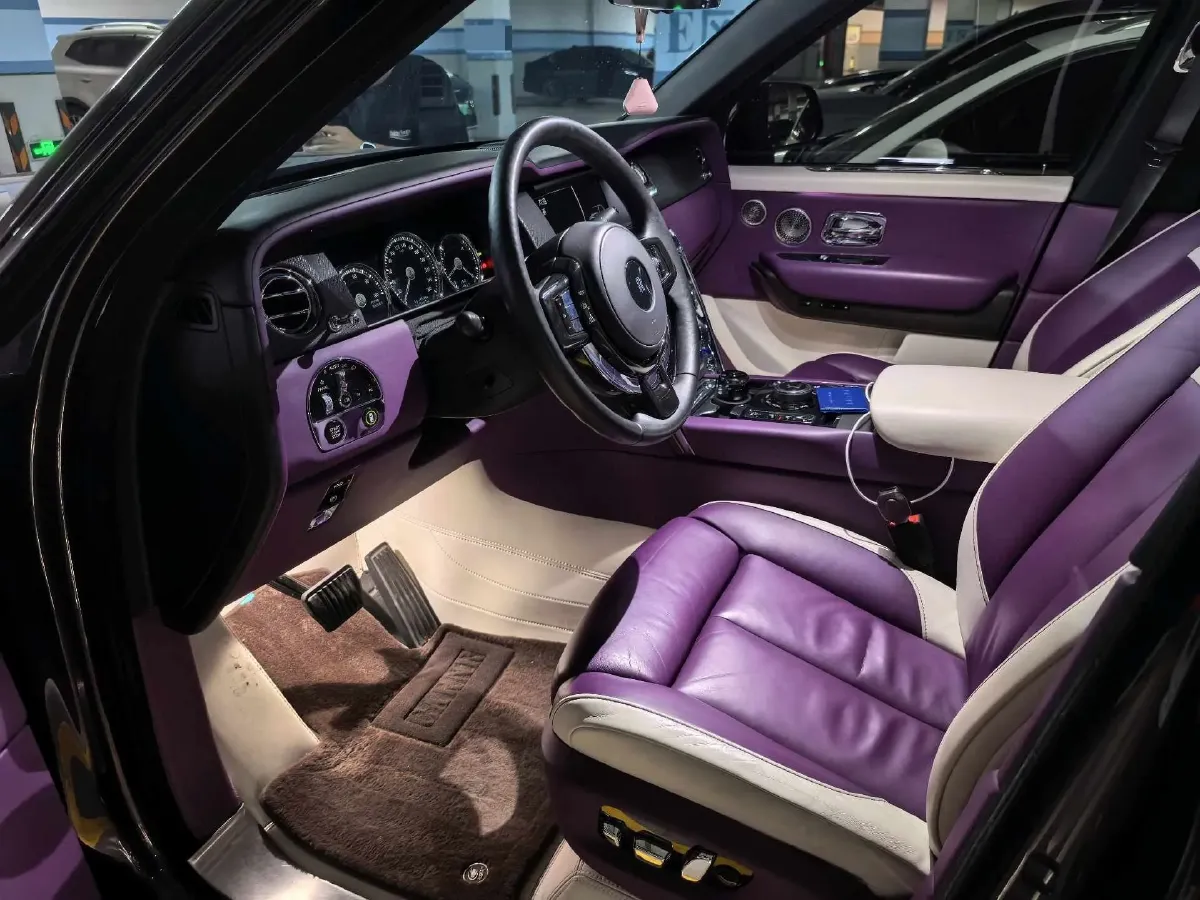 2018 Rolls-Royce Cullinan 6.7T 571HP V12 8AT,autocango,china used car exporter,china ev exporter,chinese used car exporter,chinese used ev exporter