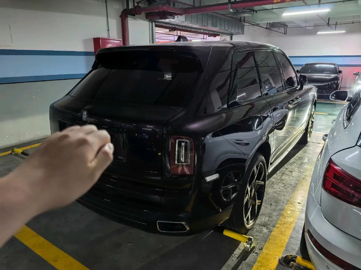 2018 Rolls-Royce Cullinan 6.7T 571HP V12 8AT,autocango,china used car exporter,china ev exporter,chinese used car exporter,chinese used ev exporter