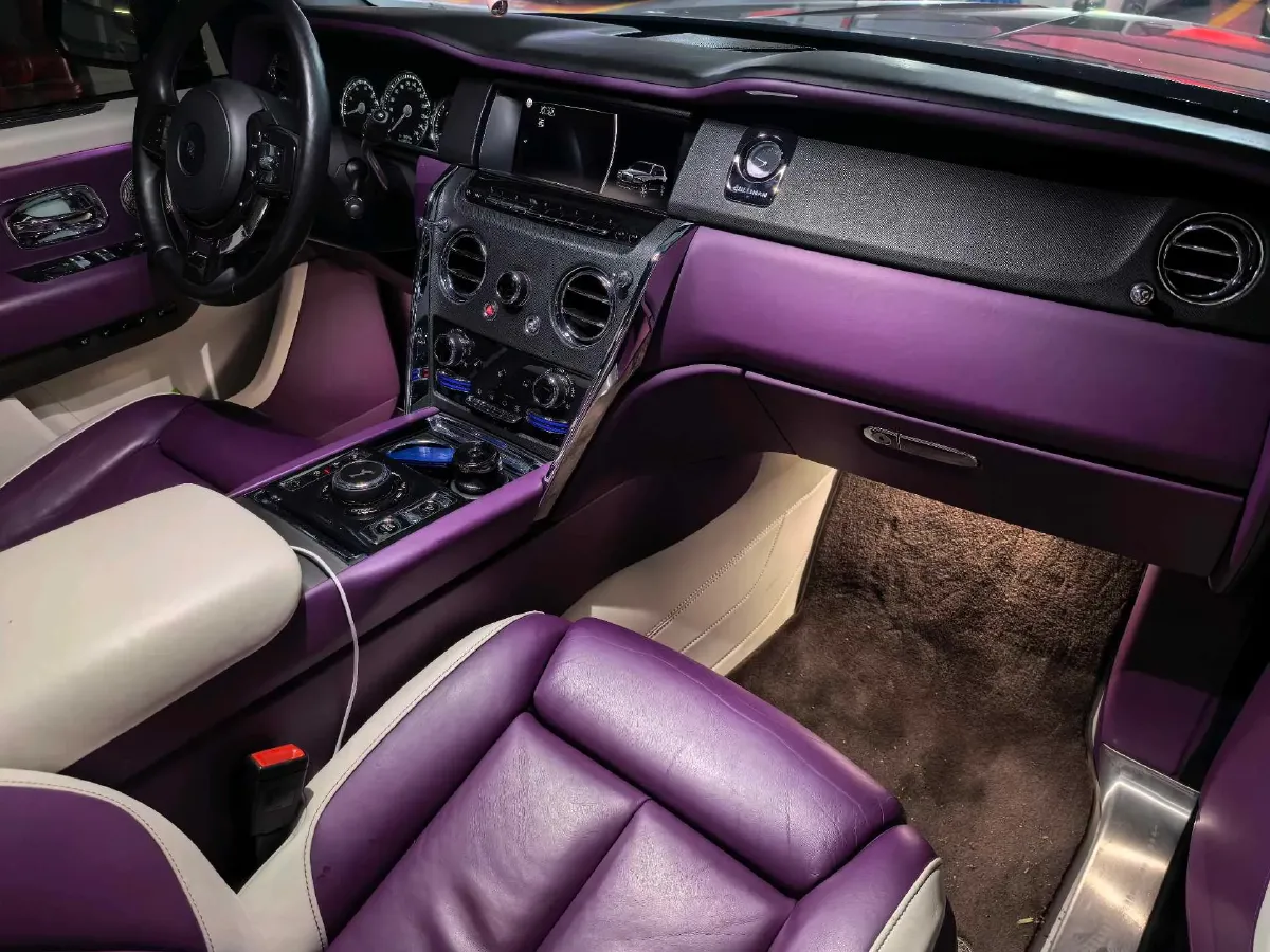 2018 Rolls-Royce Cullinan 6.7T 571HP V12 8AT,autocango,china used car exporter,china ev exporter,chinese used car exporter,chinese used ev exporter