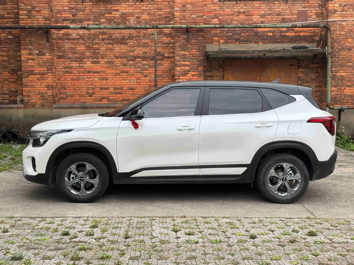 2023 Kia Seltos 1.5L 115HP L4 CVT,autocango,china used car exporter,china ev exporter,chinese used car exporter,chinese used ev exporter