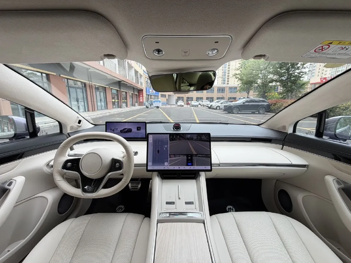 2025 Luxeed S7 BEV 100KWH,autocango,china used car exporter,china ev exporter,chinese used car exporter,chinese used ev exporter