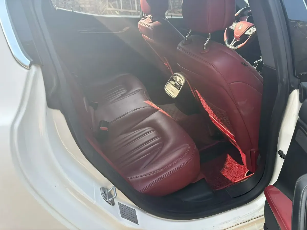 2018 Maserati Ghibli 3.0T 350HP V6 8AT,autocango,china used car exporter,china ev exporter,chinese used car exporter,chinese used ev exporter