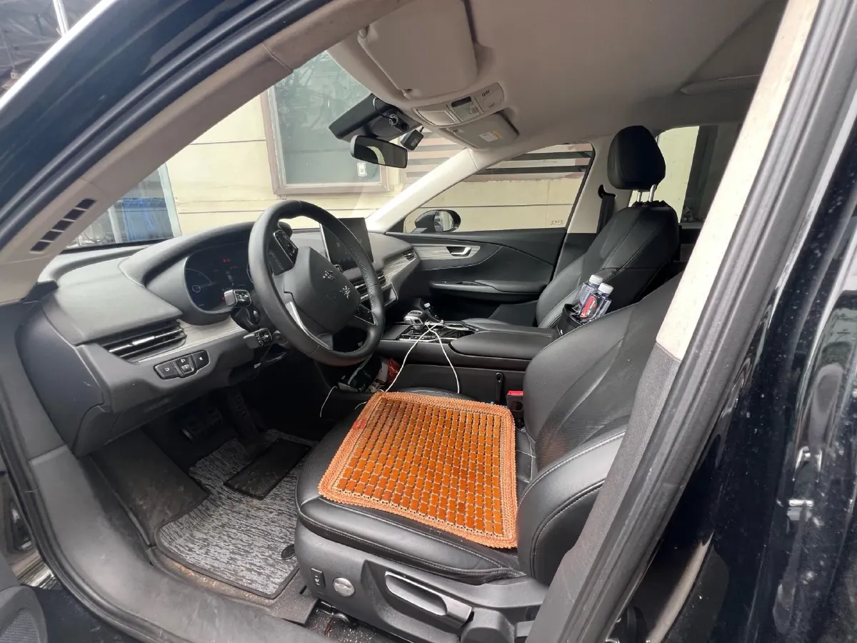 2023 HongQi E-QM5 BEV 74.9KWH,autocango,china used car exporter,china ev exporter,chinese used car exporter,chinese used ev exporter