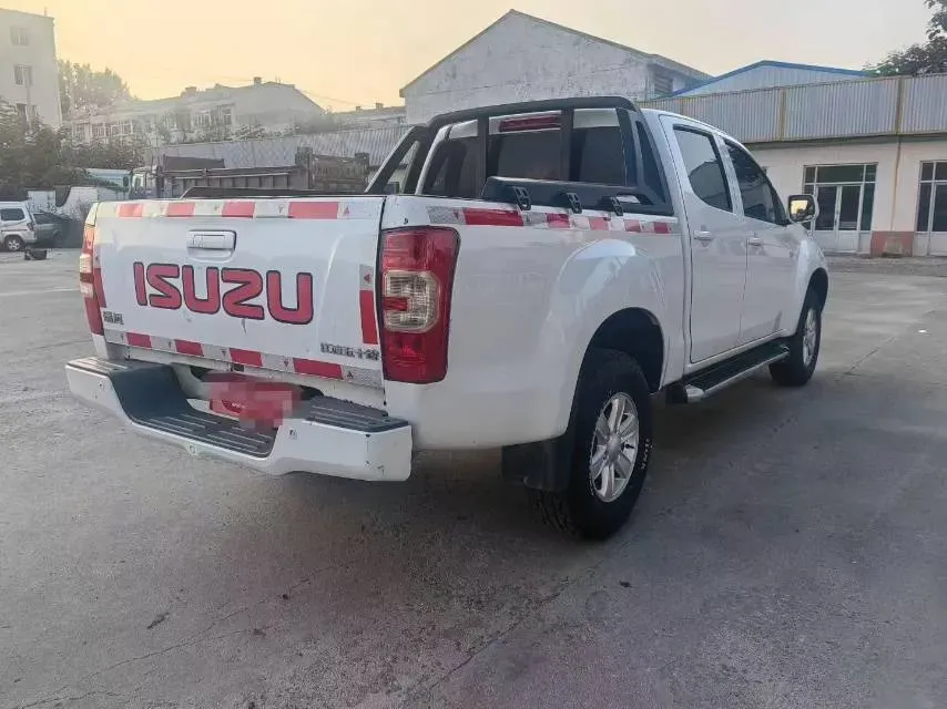 2020 JMC BaoDian 2.5T 140HP L4 5MT,autocango,china used car exporter,china ev exporter,chinese used car exporter,chinese used ev exporter