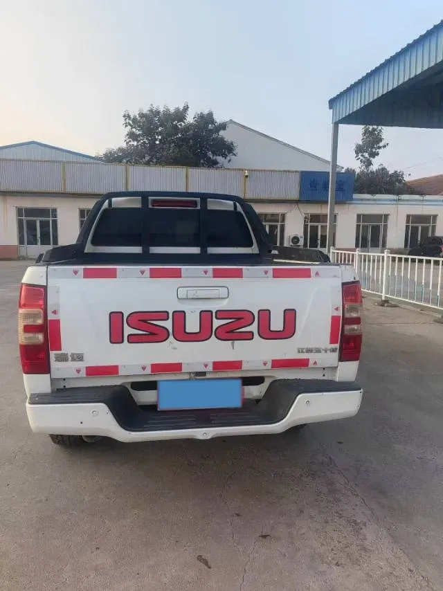 2020 JMC BaoDian 2.5T 140HP L4 5MT,autocango,china used car exporter,china ev exporter,chinese used car exporter,chinese used ev exporter