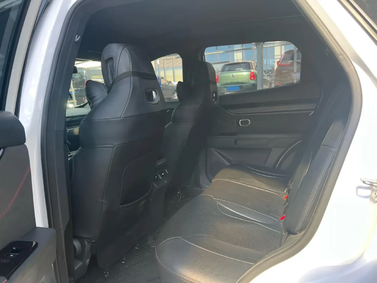 2022 Jetour DASHING 1.6T 197HP L4 7DCT,autocango,china used car exporter,china ev exporter,chinese used car exporter,chinese used ev exporter