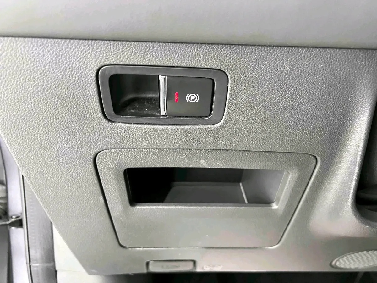 2023 Jetour DASHING 1.5T 156HP L4 6DCT,autocango,china used car exporter,china ev exporter,chinese used car exporter,chinese used ev exporter