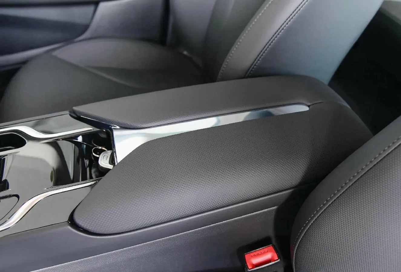 2023 HongQi E-QM5 BEV 54KWH,autocango,china used car exporter,china ev exporter,chinese used car exporter,chinese used ev exporter