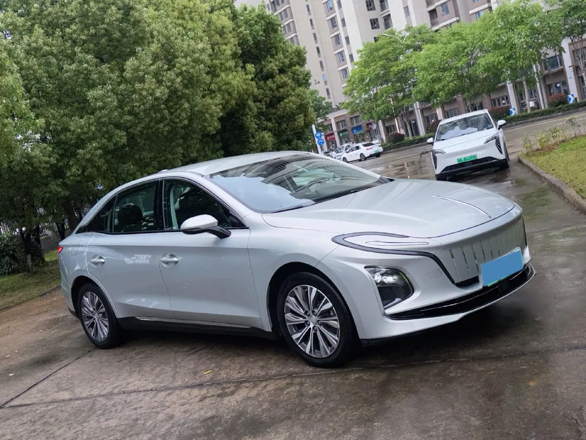 2023 HongQi E-QM5 BEV 54KWH,autocango,china used car exporter,china ev exporter,chinese used car exporter,chinese used ev exporter